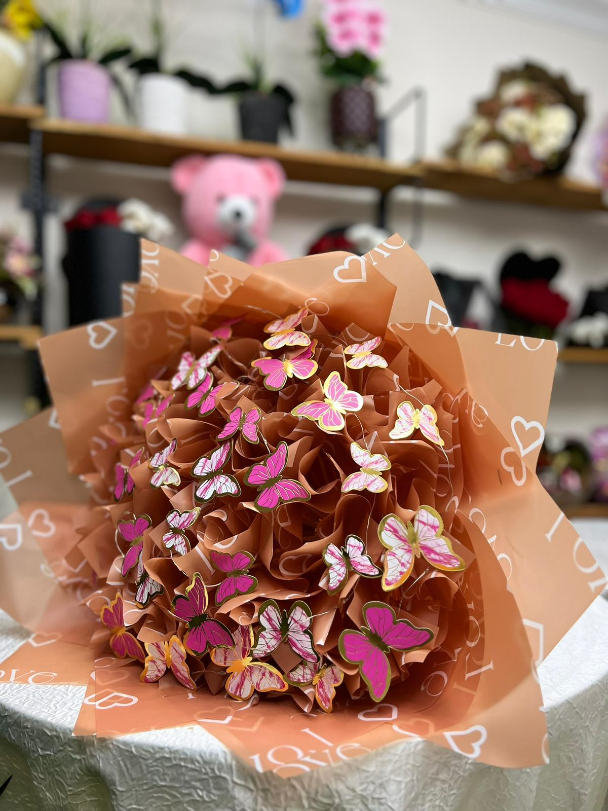 Işıklı Kelebek Buketi