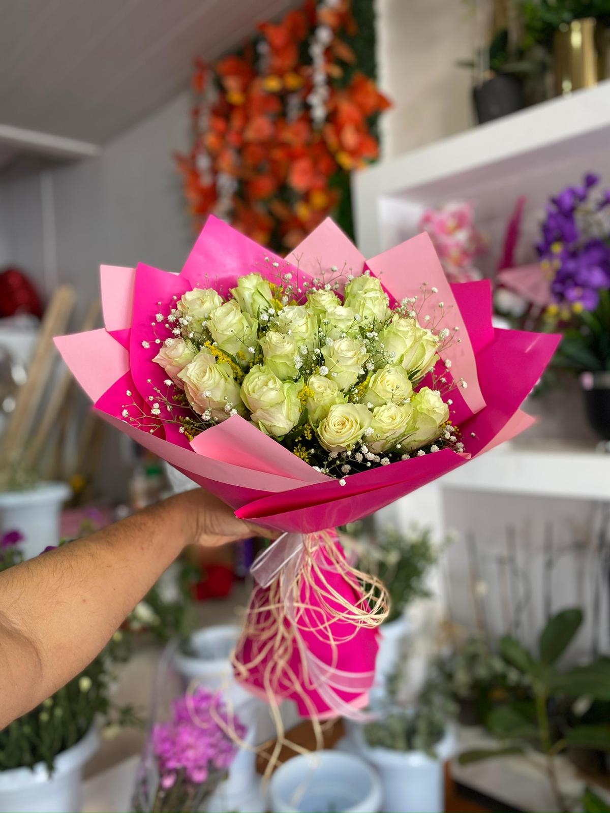 15li Beyaz Gül Buketi